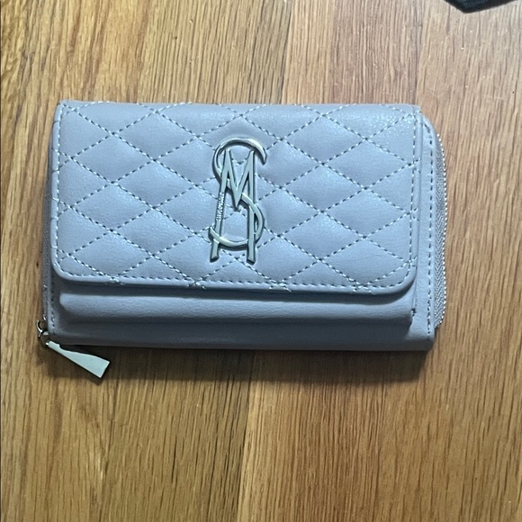 Quilted Gray Wallet - Picture 1 of 4
